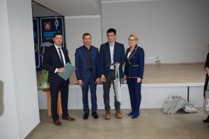 Spotkanie władz gminy z sołtysami podczas którego wręczono im dyplomy z podziękowaniami