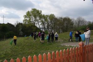 Sprzątanie skarpy wiślanej