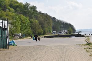 Sprzątanie skarpy wiślanej