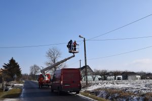 Montaż lamp oświetleniowych