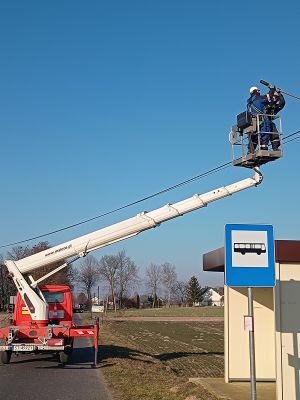 Montaż lamp oświetleniowych