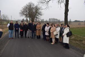 Kilka fragmentów zmodrenizowanych dróg na terenie gminy Dobrzyn nad Wisłą