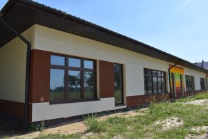 Nowo powstający budynek przedszkola i żłobka