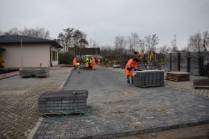 Prace inwestycyjne związane z zagospodarowaniem terenu wokół budynku przedszkola