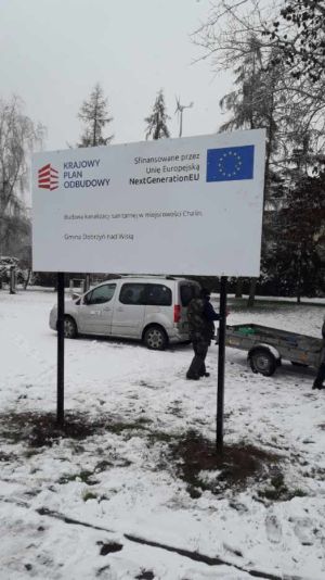 Tablica informująca o wykonanej inwestycji