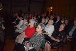 Koncert Świąteczno- Noworoczny w Dobrzyniu nad Wisłą, połączony z wręczeniem nagrody za zasługi na rzecz lokalnej...