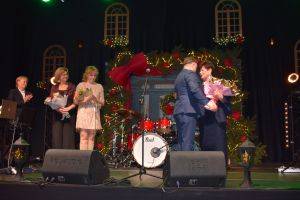 Koncert Świąteczno- Noworoczny w Dobrzyniu nad Wisłą, połączony z wręczeniem nagrody za zasługi na rzecz lokalnej...