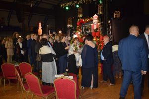 Koncert Świąteczno- Noworoczny w Dobrzyniu nad Wisłą, połączony z wręczeniem nagrody za zasługi na rzecz lokalnej...