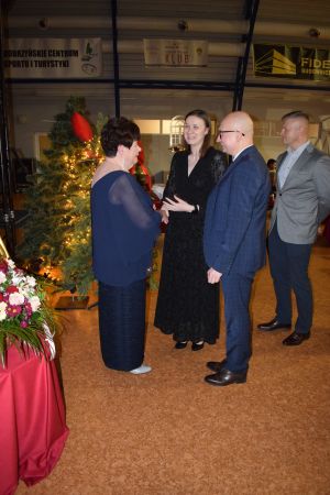 Koncert Świąteczno- Noworoczny w Dobrzyniu nad Wisłą, połączony z wręczeniem nagrody za zasługi na rzecz lokalnej...