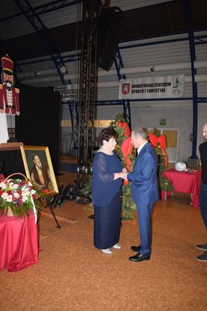 Koncert Świąteczno- Noworoczny w Dobrzyniu nad Wisłą, połączony z wręczeniem nagrody za zasługi na rzecz lokalnej...