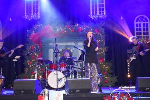 Koncert Świąteczno- Noworoczny w Dobrzyniu nad Wisłą, połączony z wręczeniem nagrody za zasługi na rzecz lokalnej...