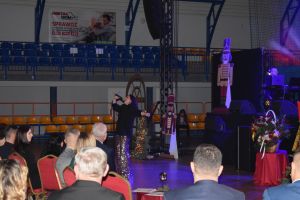 Koncert Świąteczno- Noworoczny w Dobrzyniu nad Wisłą, połączony z wręczeniem nagrody za zasługi na rzecz lokalnej...