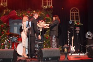 Koncert Świąteczno- Noworoczny w Dobrzyniu nad Wisłą, połączony z wręczeniem nagrody za zasługi na rzecz lokalnej...