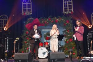 Koncert Świąteczno- Noworoczny w Dobrzyniu nad Wisłą, połączony z wręczeniem nagrody za zasługi na rzecz lokalnej...