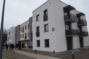 Uroczyste przekazanie wielomieszkaniowego budynku do użytku