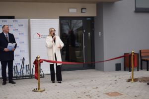 Uroczyste przekazanie wielomieszkaniowego budynku do użytku