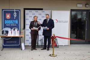 Uroczyste przekazanie wielomieszkaniowego budynku do użytku