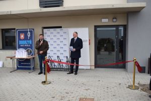 Uroczyste przekazanie wielomieszkaniowego budynku do użytku