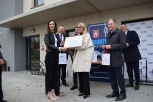 Uroczyste przekazanie wielomieszkaniowego budynku do użytku