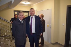 Uroczyste przekazanie wielomieszkaniowego budynku do użytku