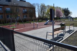 Pomieszczenia żłobka, zagospodarowanie przestrzeni wokół budynku żłobka