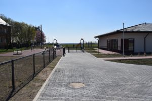 Pomieszczenia żłobka, zagospodarowanie przestrzeni wokół budynku żłobka