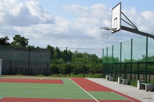 Płyta wyremontowanego boiska w Krojczynie