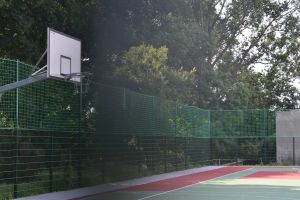 Płyta wyremontowanego boiska w Krojczynie