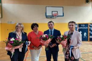 Uroczyste otwarcie boiska w Krojczynie - zdjęcie wykonano na sali gimnastycznej Szkoły Podstawowej w Krojczynie